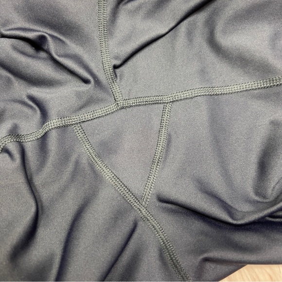 FILA Black Capri Leggings with Rainbow Stripes - Size Large - Picture 10 of 14